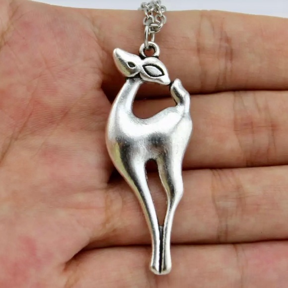 ✨✨New✨Deer Silver Charm Necklace ✨ - Picture 2 of 5